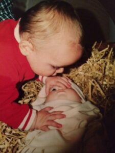 joey-and-the-manger