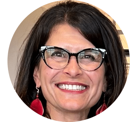 4. Jannine Hinterstein – Headshot